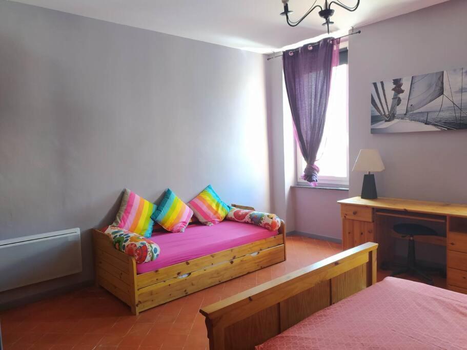 Appartement Spacieux Avec Grand Patio, 1Er Etage Sigean Ngoại thất bức ảnh